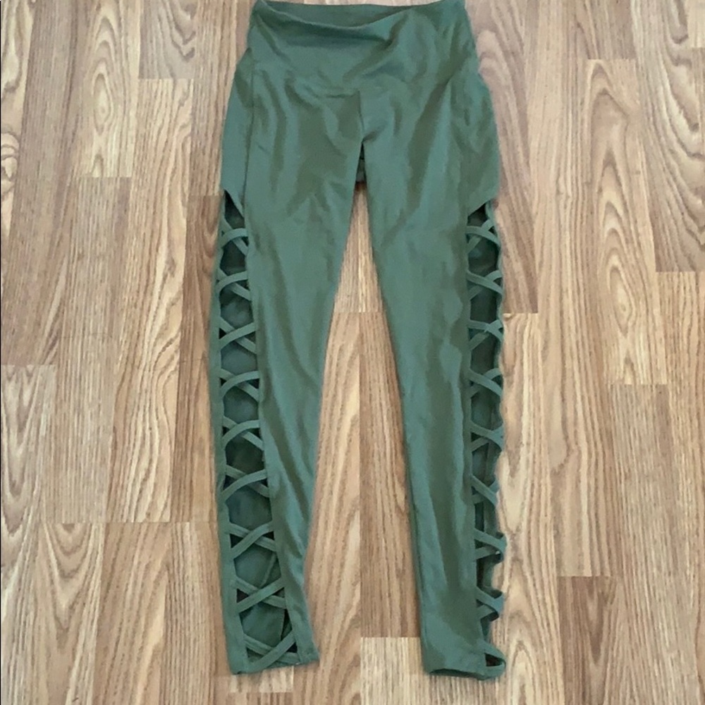 Balance Collection green leggings xs